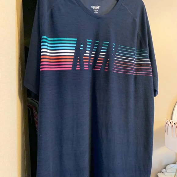 Lot of old navy shirts - Picture 9 of 10